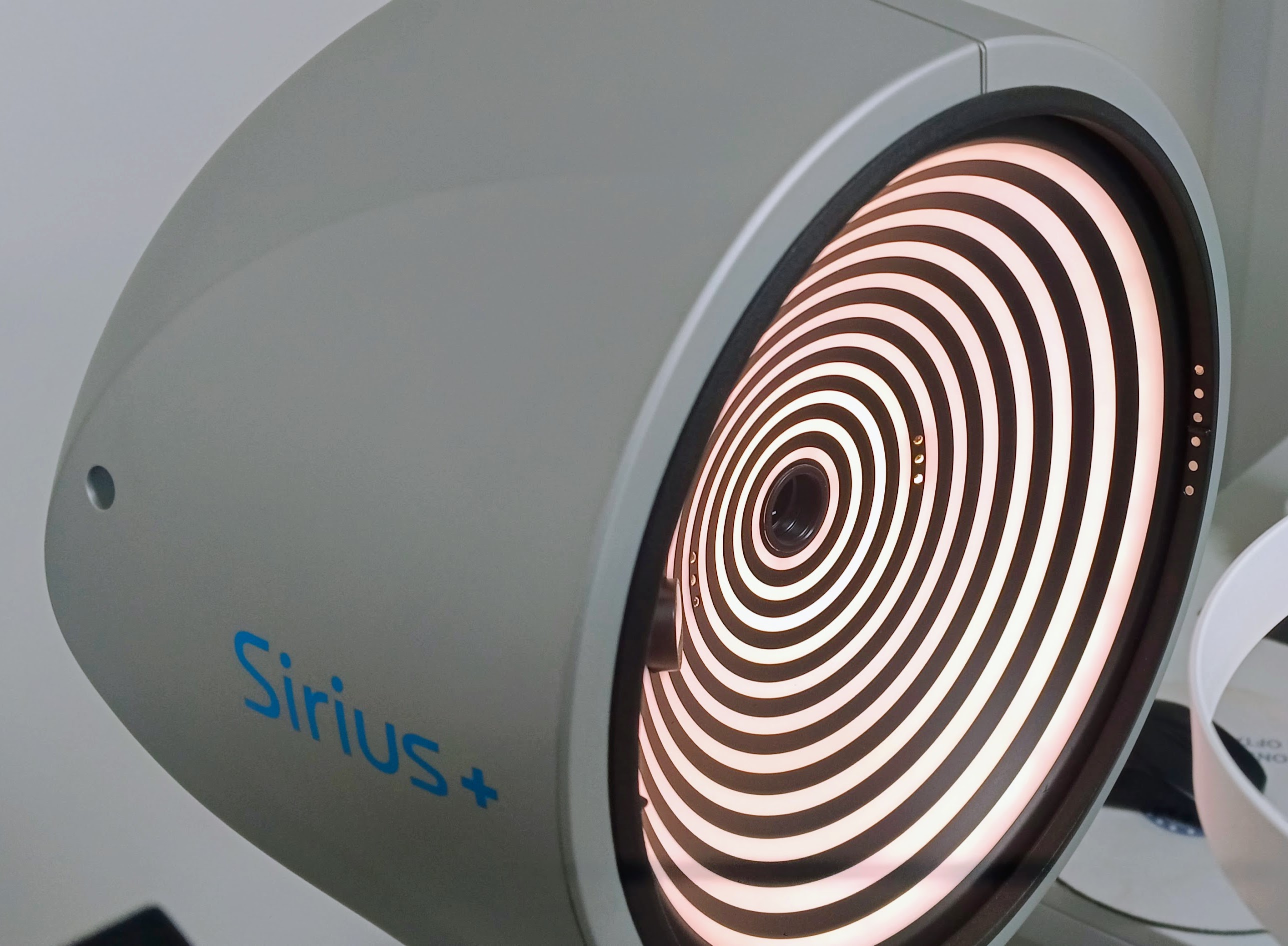 Equipo oftalmológico Sirius en Imagen Ocular